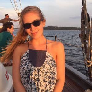 Meet your Posher, Julia